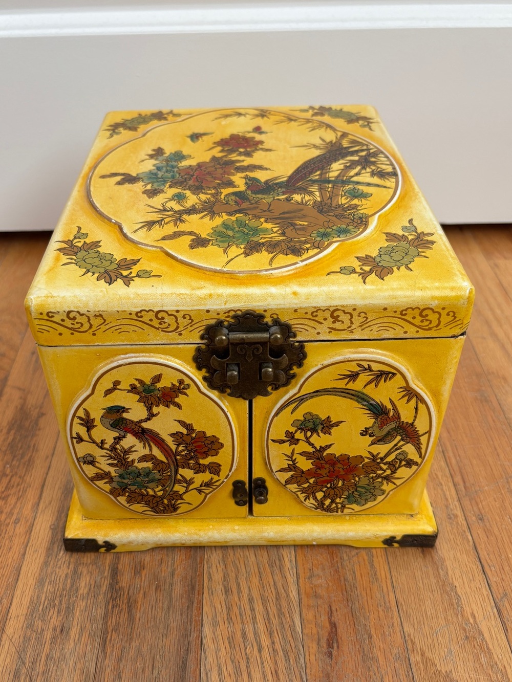 Vintage Chinoiserie Jewelry Box